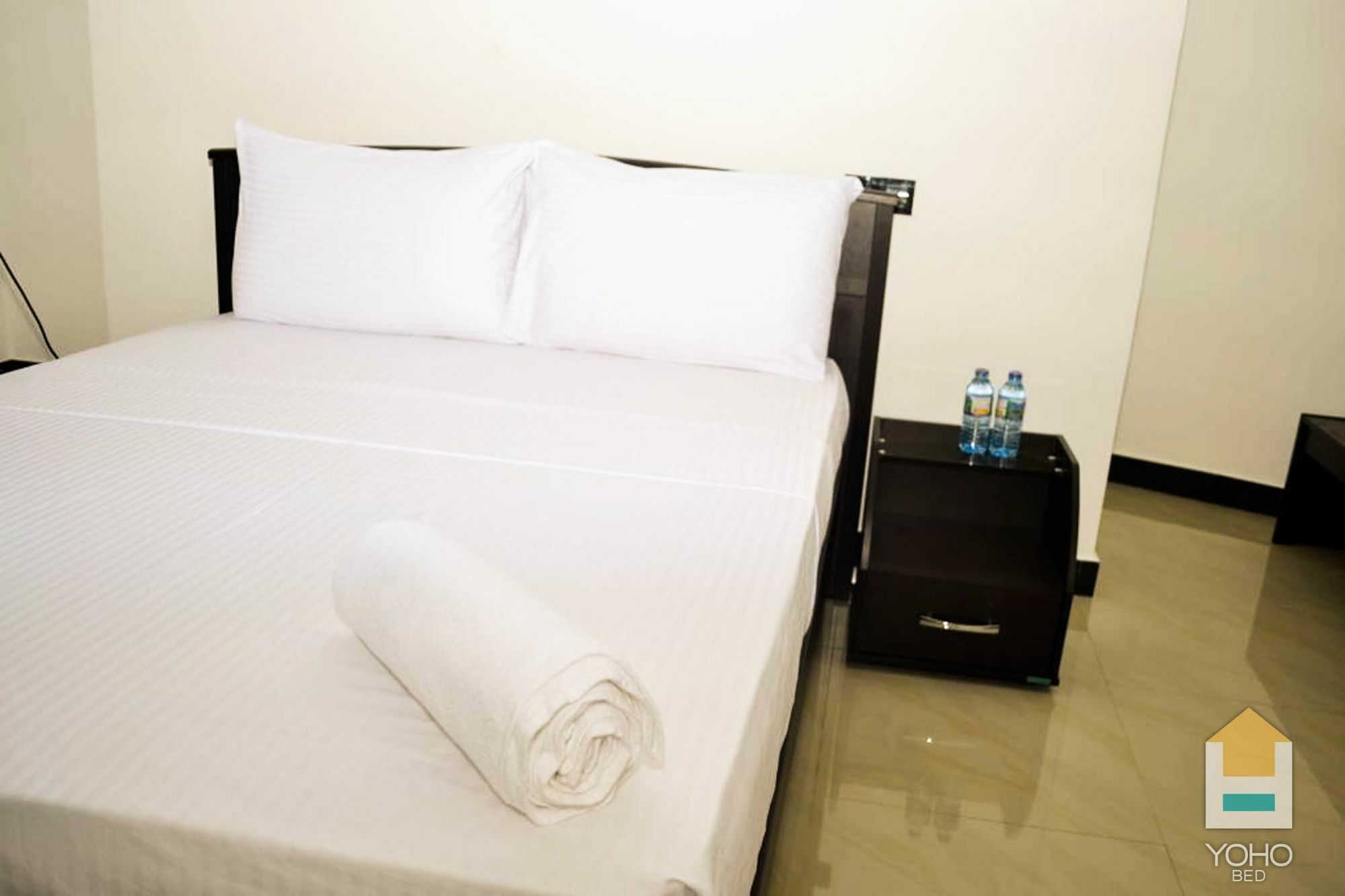 קנדי Mountain White Villa By Sunrise מראה חיצוני תמונה